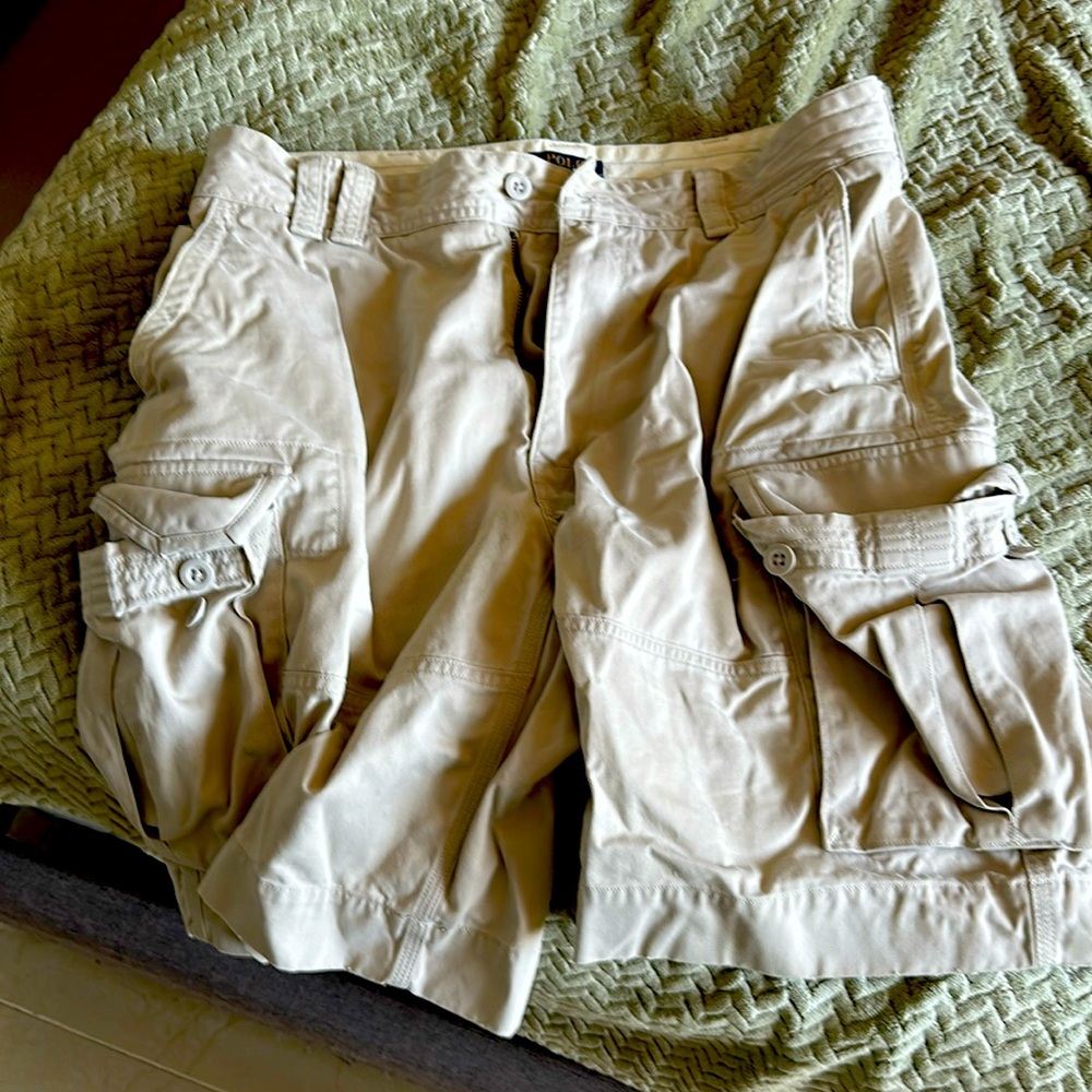 Polo Ralph Lauren Mens beige cargo shorts size 34 NWOT